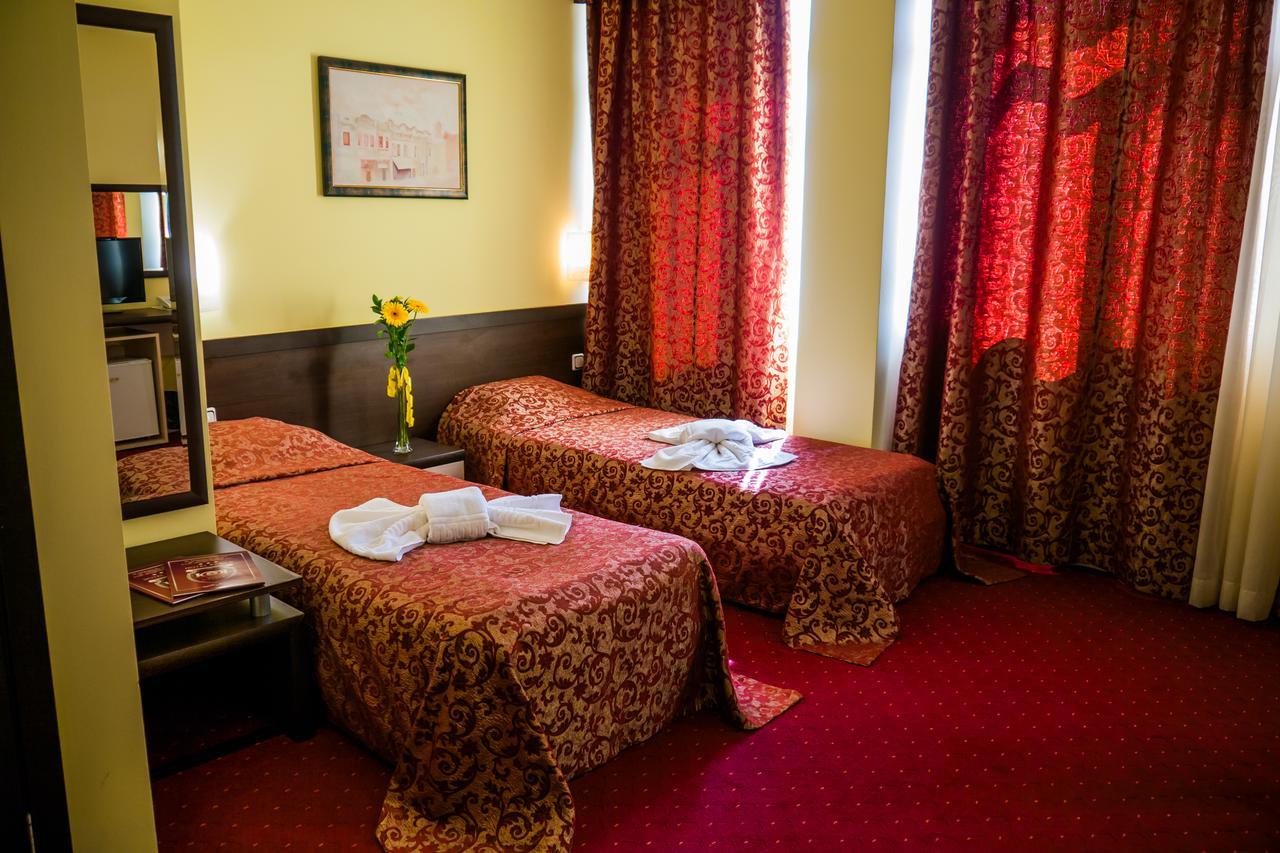Hotel Kabile Jamboł Zewnętrze zdjęcie